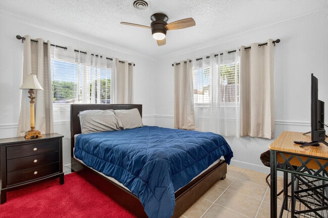 Photo - 2270 SE 5th St Unit SI ID1241268P