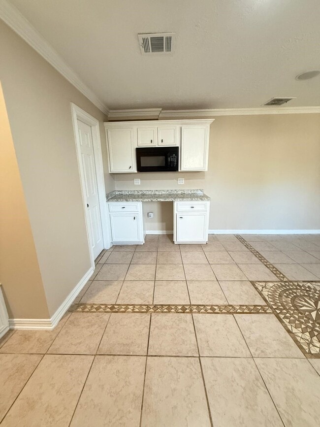 Photo - 22610 Smokey Hill Dr