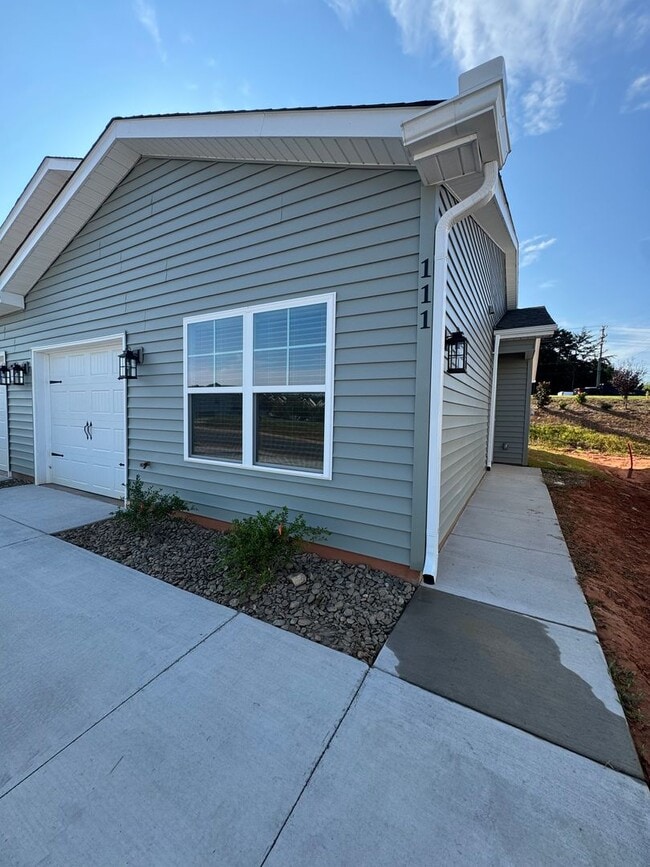 Photo - 111 Brawley Villas Pl