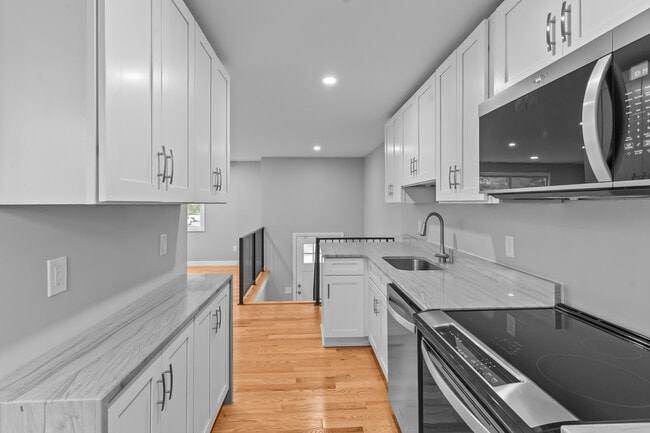 Photo - 22 Quimby St