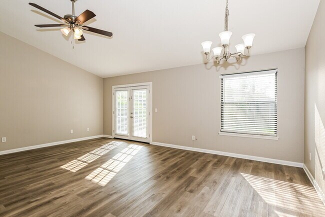 Photo - 11548 Treasury Cir S