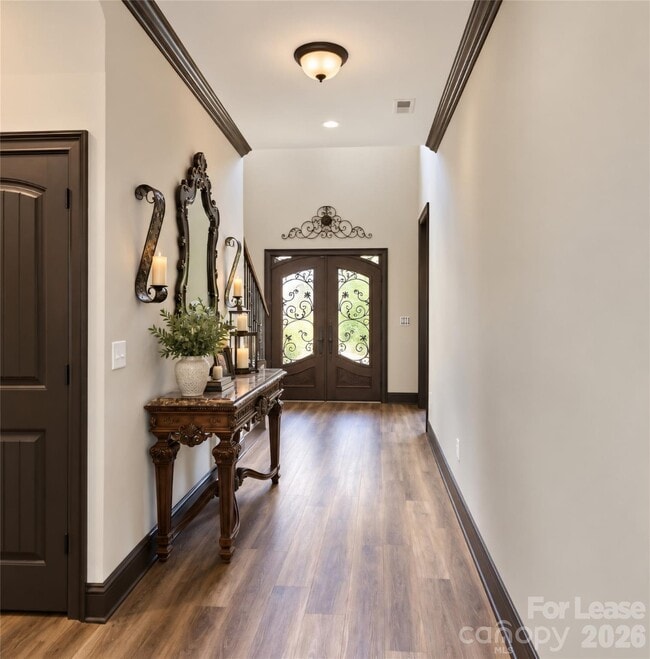 3233 Hahn-Scott Rd
