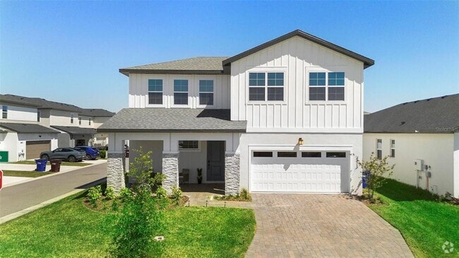 Building Photo - 4911 Shady Pnes Dr Rental