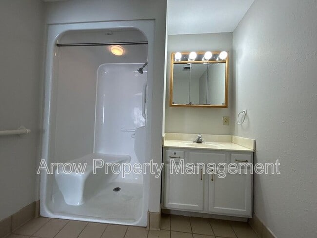 Photo - 150 Poppe Dr