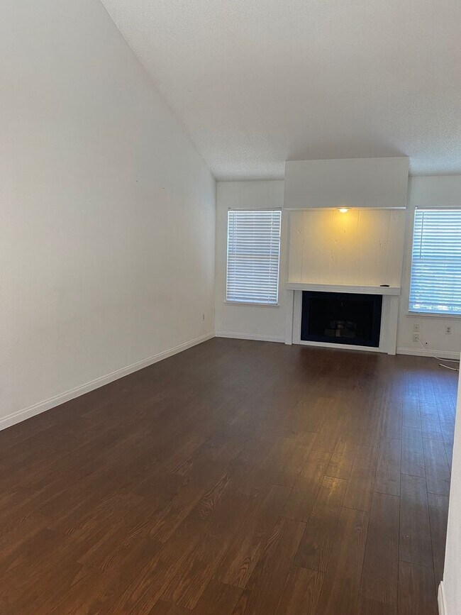 Photo - Ashe Rd Unidad 1