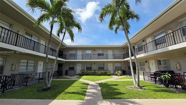 Building Photo - 1210 Old Boynton Road Unit 114