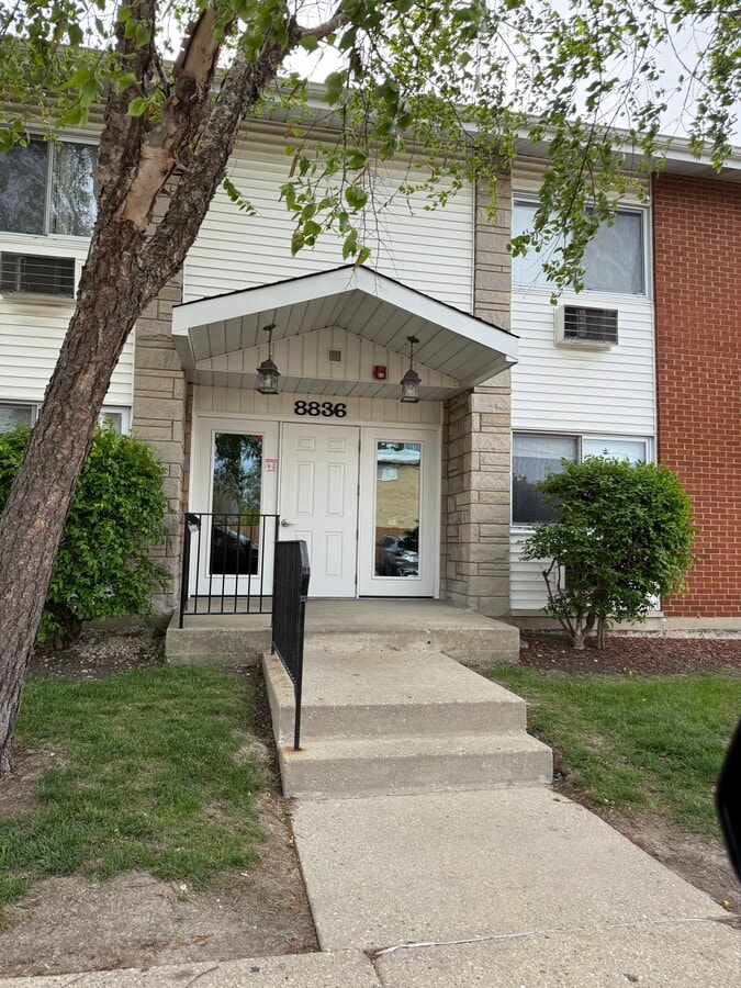 Photo - 8836 N Western Ave Condo Unit Malik hussain