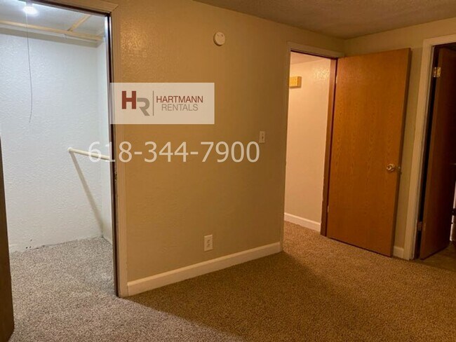 101 Sandridge Dr