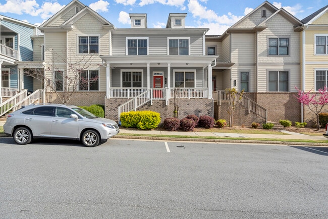Building Photo - Townhouse - 4 Beds - 4 Bath