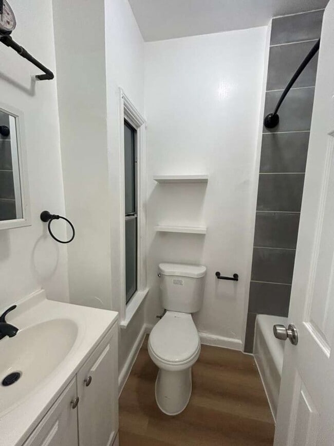 Photo - Toberman Apts.