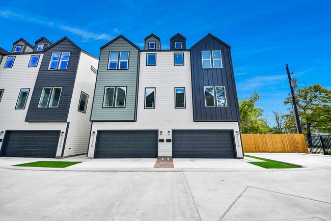 5321 Kindred Gdn Ln