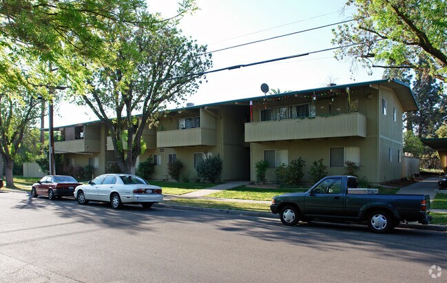 Tower Court Apartments - Tower Court Apartments