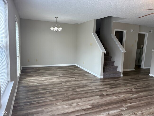 Photo - 5985 Claymont Blvd