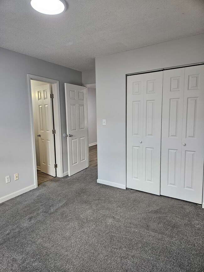 Photo - Green Valley Apartments Unidad Apt #18