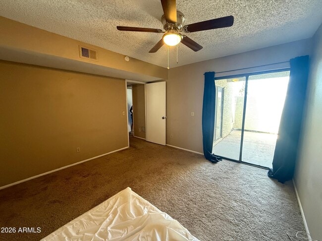 Photo - 850 S River Dr