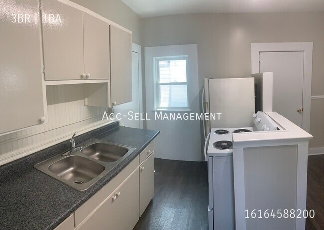 Photo - 944 Davis Ave NW Unidad 2