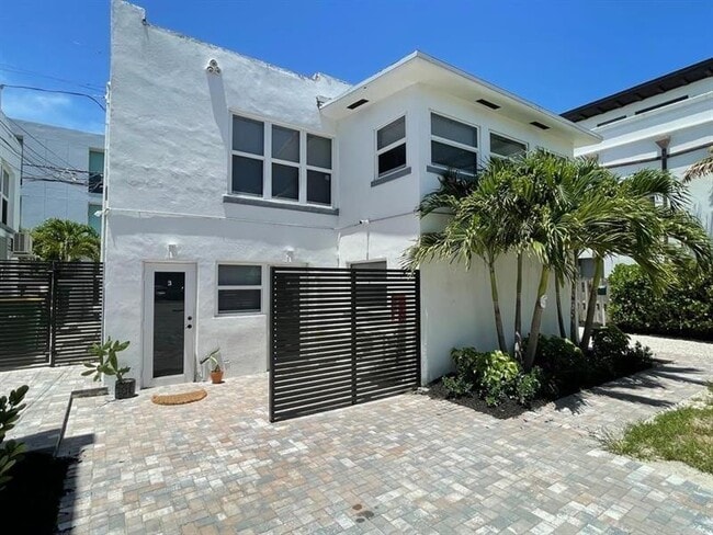 Photo - 1505 SE 2nd Ct Unidad 2