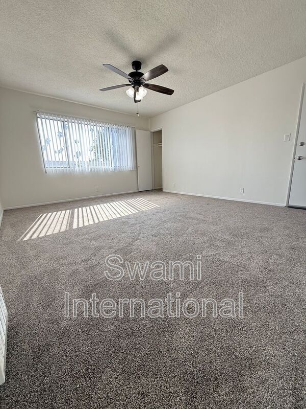 Photo - 5846 Estrella Ave Unit 4