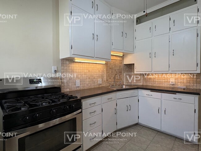 Photo - 2110 Lincoln St