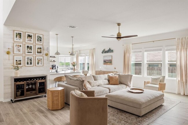 Photo - 6112 Belgrave Dr