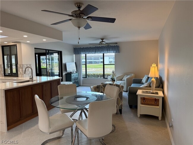 Photo - 5850 Trailwinds Dr Unidad 713