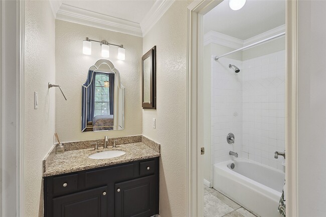 Building Photo - 1415 Meadow Hill Dr