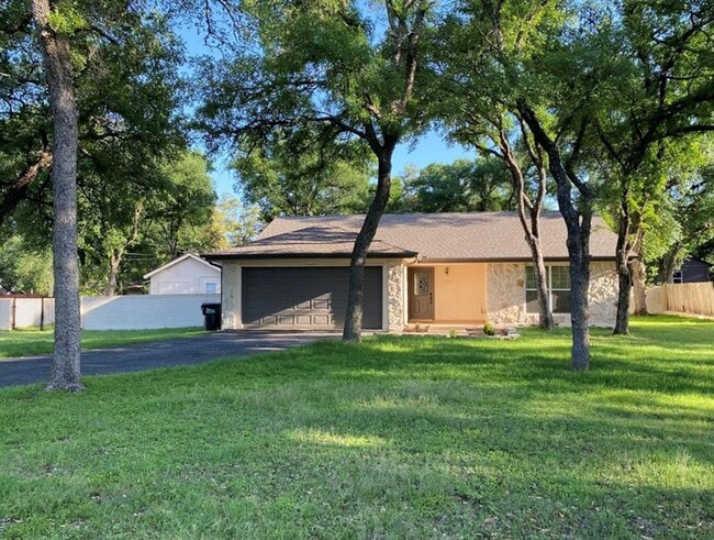 Building Photo - 3404 Sierra Dr