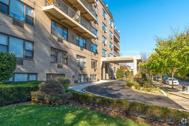 Photo - Woodview Condominium