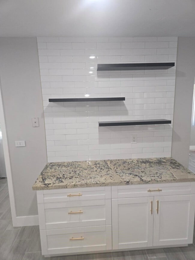 Photo - 7531 Polk St