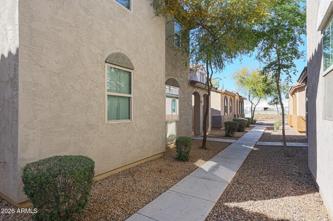 Photo - 5458 W Fulton St