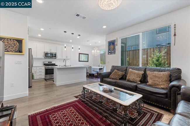 Photo - 300 Hideaway Ln