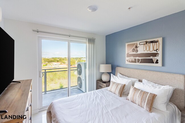 Photo - 25850 SW 140th Ct Unidad 4-605