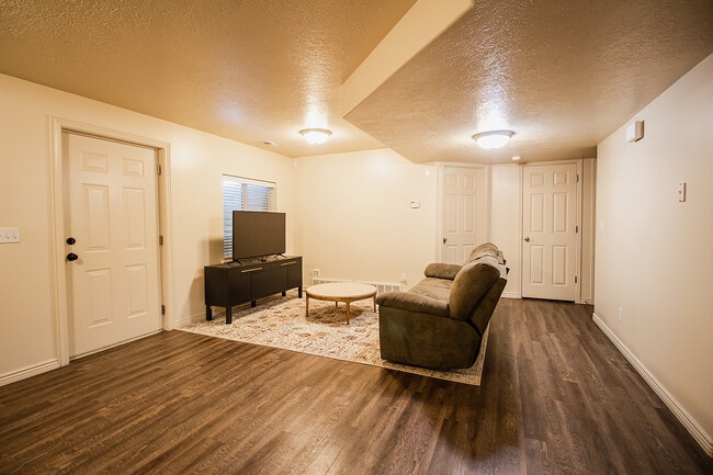 Photo - 352 W 13130 S Unidad Basement