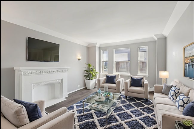 Photo - 7144 S Jeffery Blvd