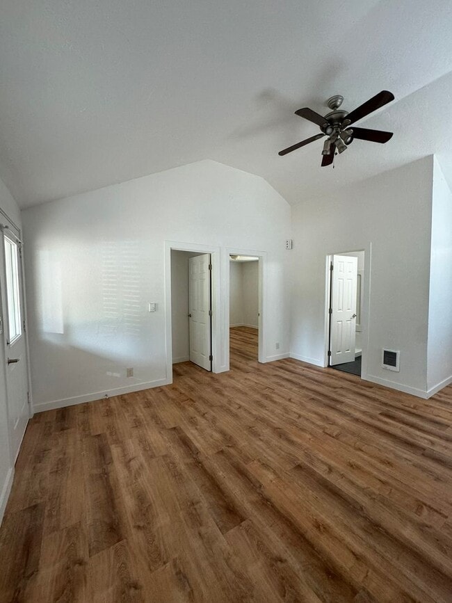 Photo - Fully Remodeled 2 bed/1 bath home in Cottage Grove