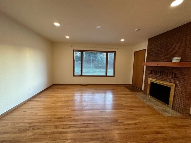 Photo - 12820 SW Glenhaven St