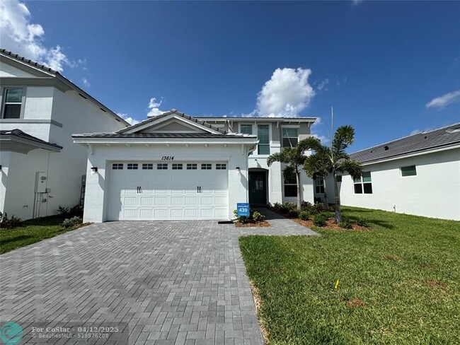 Photo - 13614 Spruce Pne Dr Casa