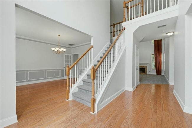 Photo - 3032 Mockingbird Ln