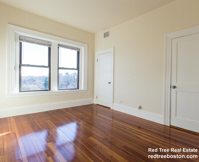 Photo - 1463 Beacon St Unit 34