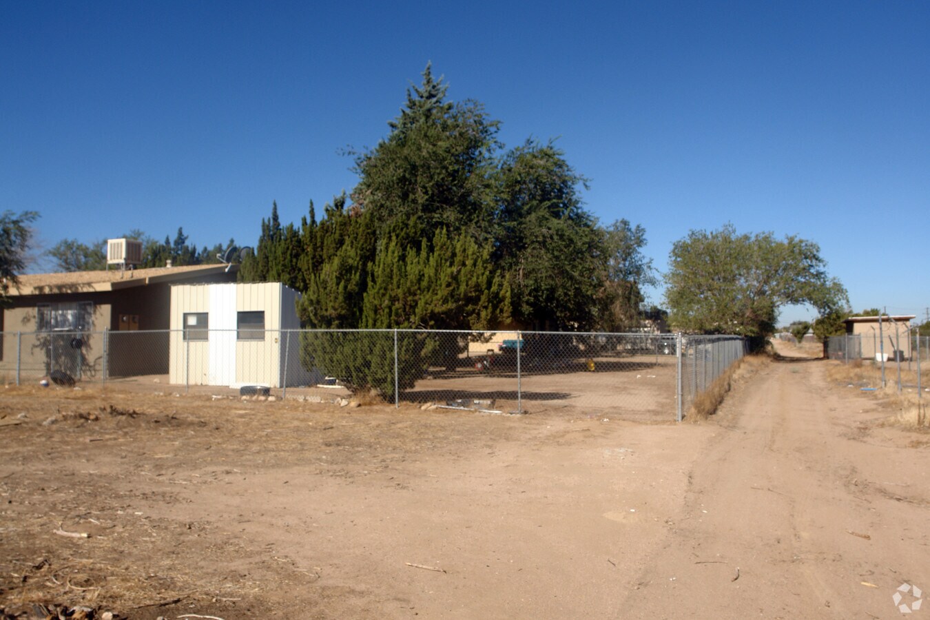 Photo - 16000 Orange St