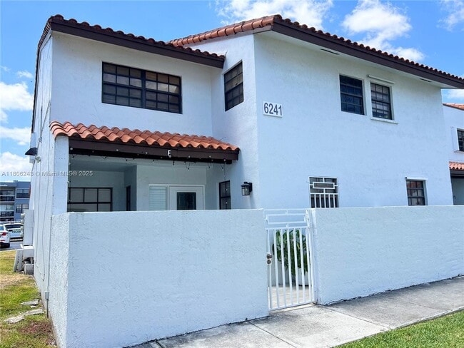 Photo - 6241 SW 138th Ct Townhome