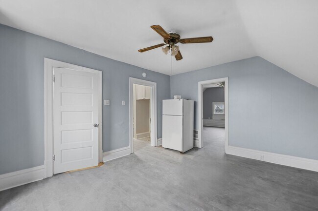 Photo - 1210 Maple Ave Unit 1210-3