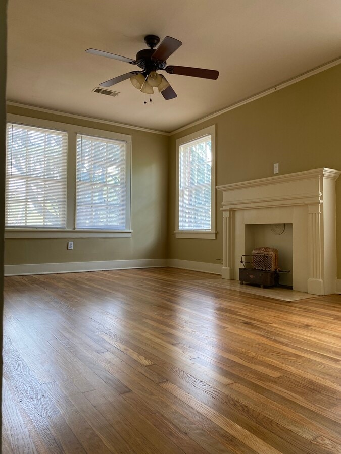 Photo - 607 E 6th St Unit B