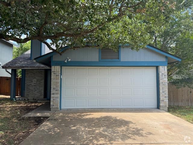 Building Photo - 10503 Archdale Dr Rental