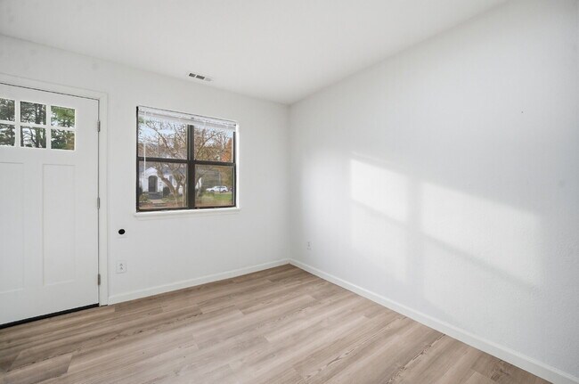Photo - FULLY REMODELED 2 BED, 1.5 BATH BUNGALOW IN NORFOLK FOR RENT!