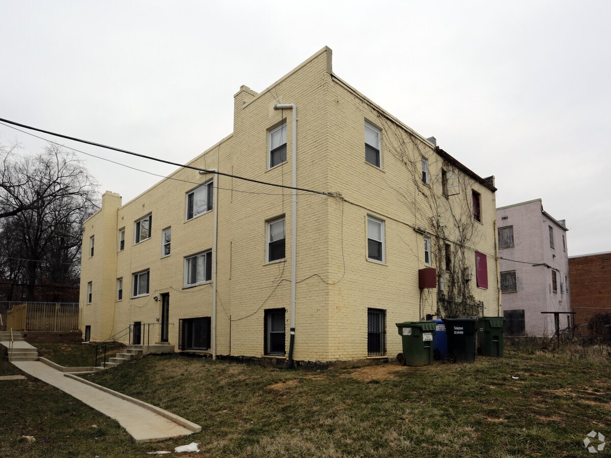 Photo - 4234-4238 6th St SE