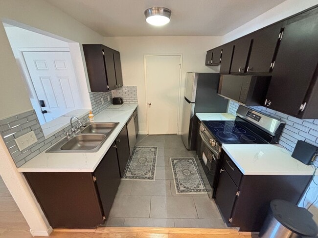 Photo - Gorgeous 1Bed/1Bath Fully Furnished 1st Floor Condo located in NW Las Vegas gated Community!