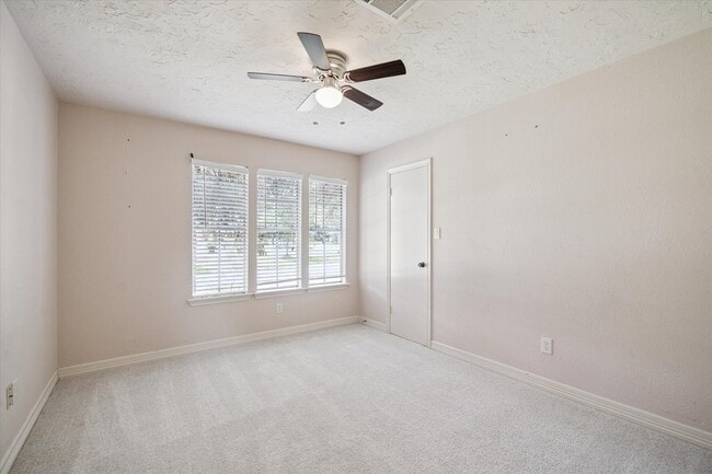 Building Photo - 23906 Northcrest Dr