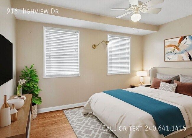 Photo - 916 Highview Dr