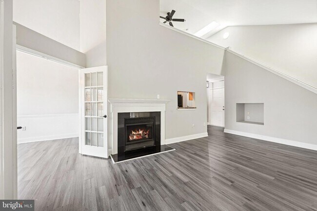 6520 Lake Park Dr Unit 301A